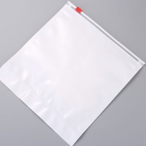 Pre-Saturated Polyester Wipes